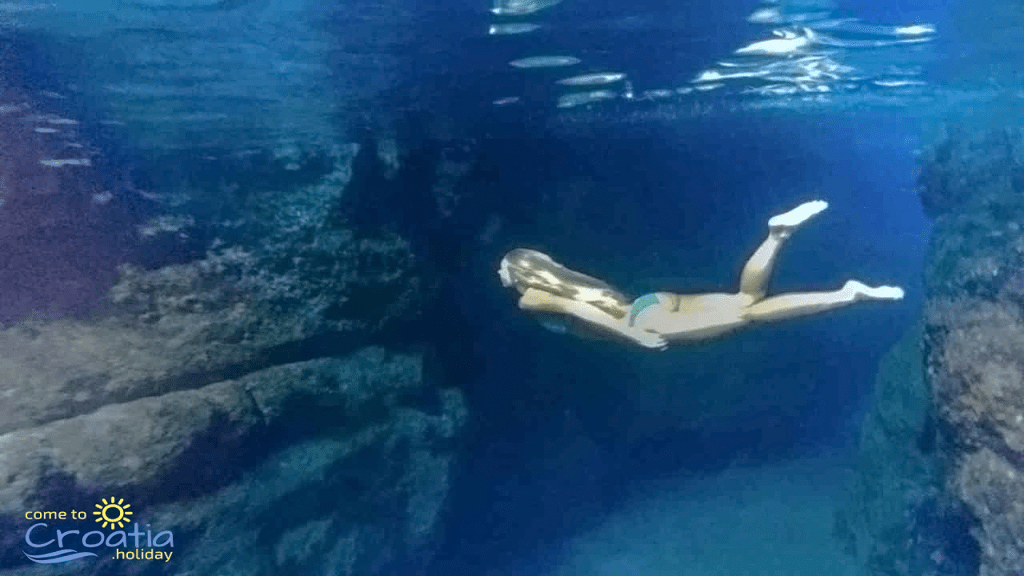 Scubadiving and Exploring the Sea on Mljet