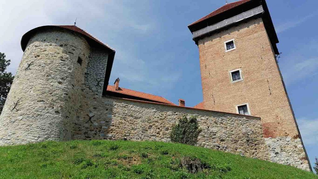 Dubovac Castle is located on a hill