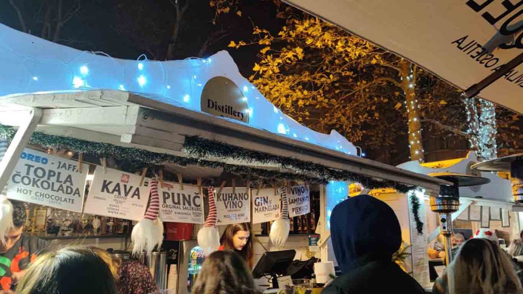 Advent in Zagreb 2022 offers unlimited food and drinks options